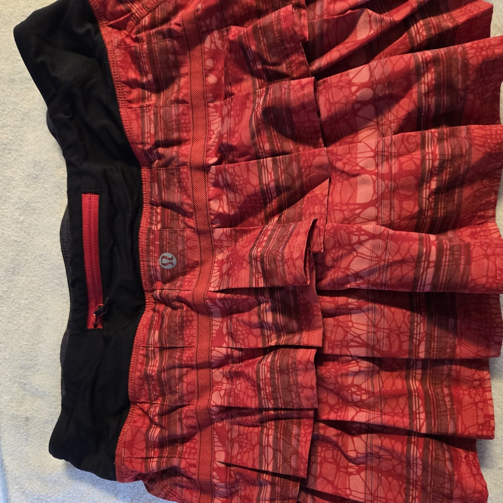Lululemon Athletica Red and Black Skort